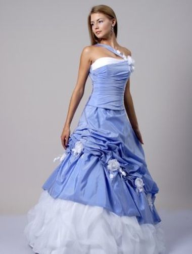 бело голубое свадебное платье