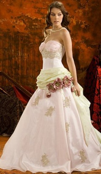 свадебное платье розовое