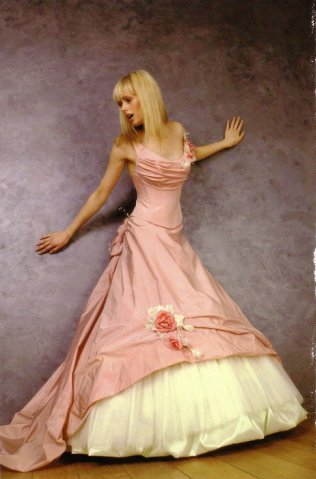 фото розовых свадебных платьев